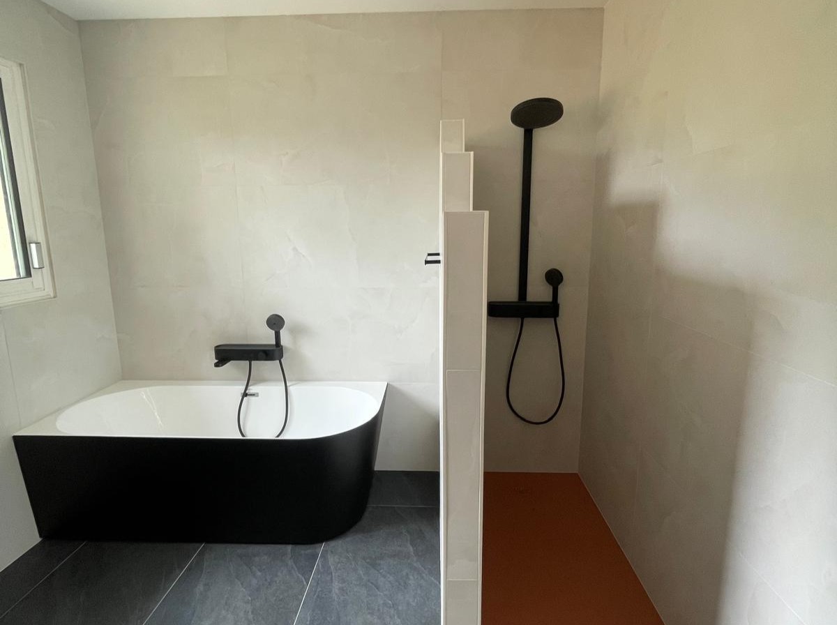 Salle de bain de maison rénovée